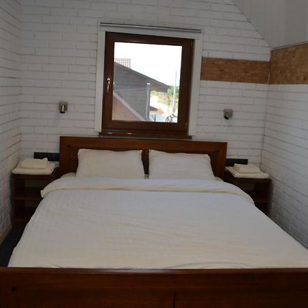 Pryvatna Sadyba Tviy Kut Hotel Svityaz' Ngoại thất bức ảnh