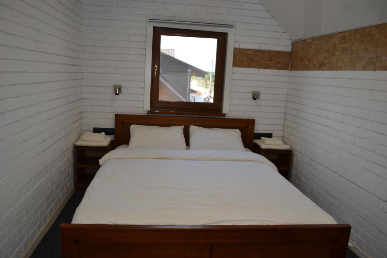 Pryvatna Sadyba Tviy Kut Hotel Svityaz' Ngoại thất bức ảnh
